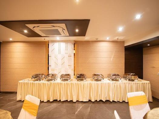 Hotel Emerald Inn Bhopal Eksteriør billede