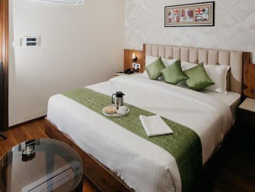 Hotel Emerald Inn Bhopal Eksteriør billede